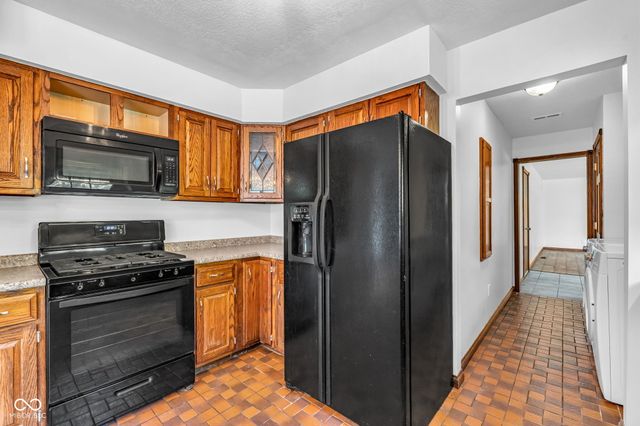 7512 N Henderson Ford Road, Mooresville, IN 46158