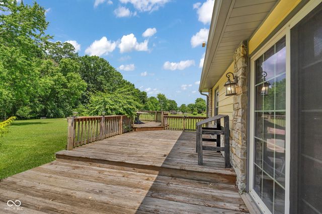 7512 N Henderson Ford Road, Mooresville, IN 46158