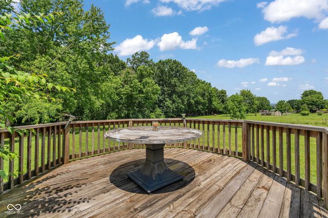 7512 N Henderson Ford Road, Mooresville, IN 46158