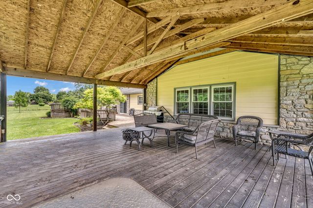 7512 N Henderson Ford Road, Mooresville, IN 46158