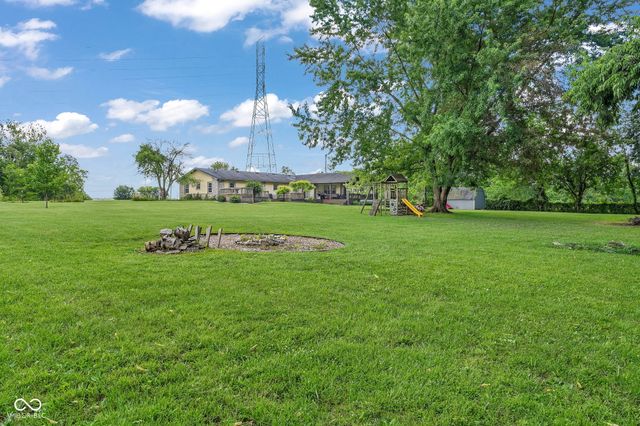 7512 N Henderson Ford Road, Mooresville, IN 46158