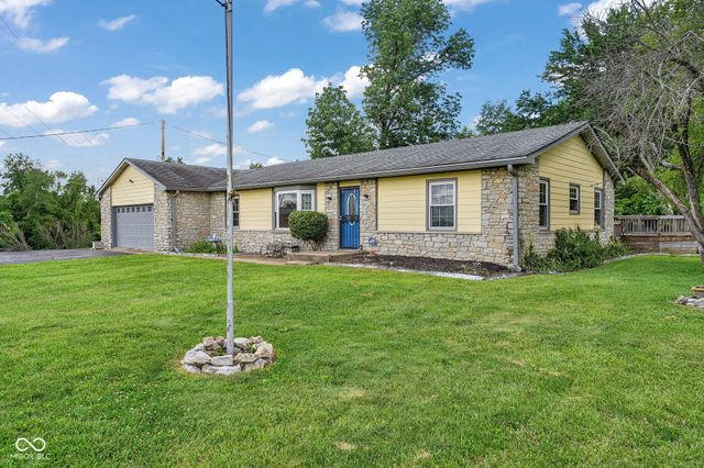 7512 N Henderson Ford Road, Mooresville, IN 46158