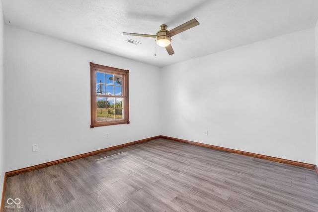 7512 N Henderson Ford Road, Mooresville, IN 46158
