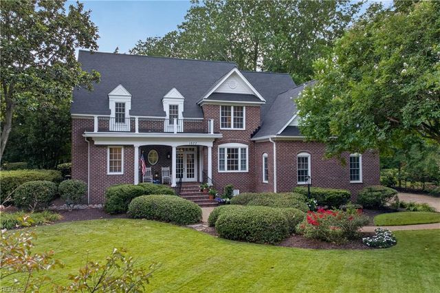 1077 Caton DR, Virginia Beach, VA 23454