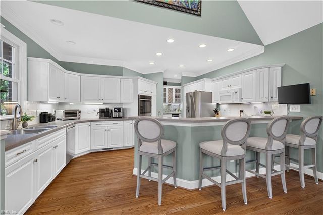 1077 Caton DR, Virginia Beach, VA 23454