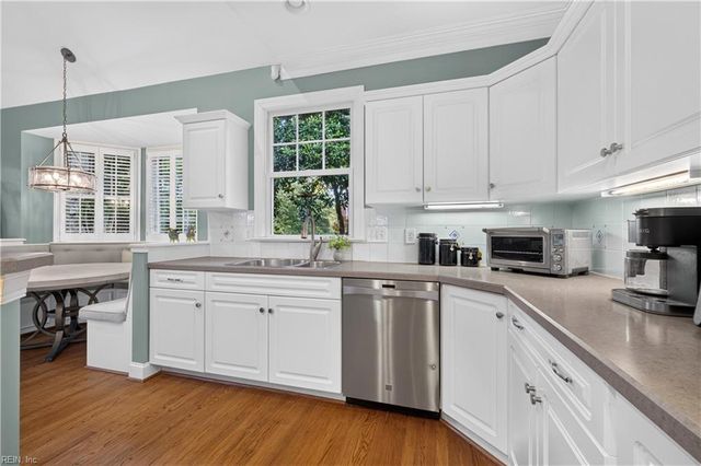 1077 Caton DR, Virginia Beach, VA 23454