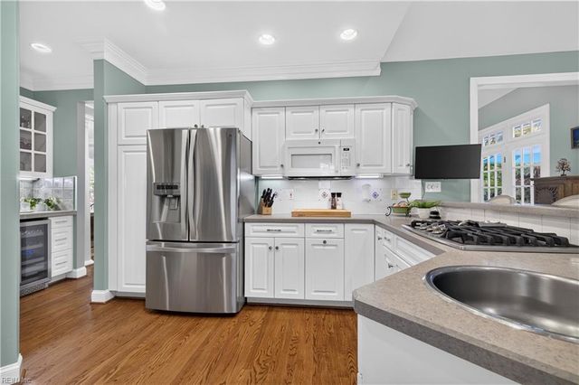 1077 Caton DR, Virginia Beach, VA 23454