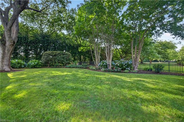 1077 Caton DR, Virginia Beach, VA 23454
