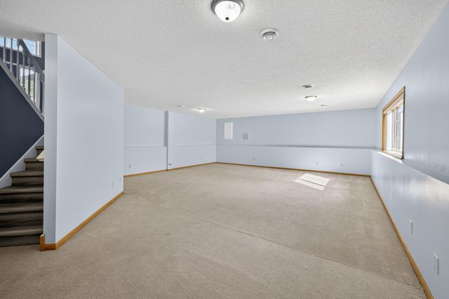 5111 109th Avenue N, Champlin, MN 55316