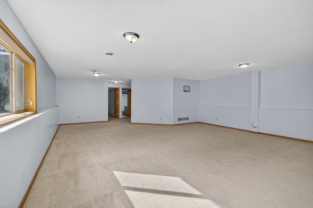 5111 109th Avenue N, Champlin, MN 55316