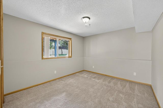 5111 109th Avenue N, Champlin, MN 55316