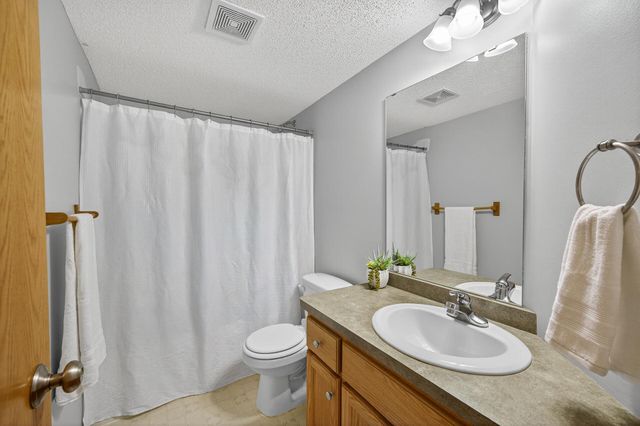 5111 109th Avenue N, Champlin, MN 55316