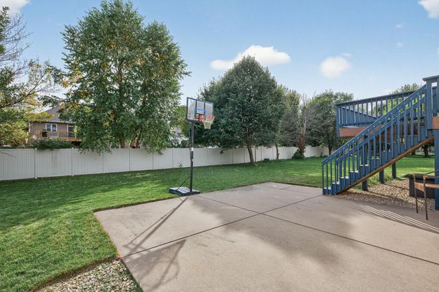 5111 109th Avenue N, Champlin, MN 55316