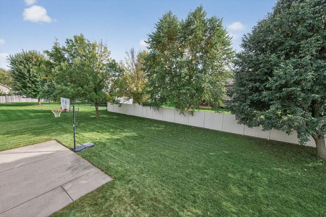 5111 109th Avenue N, Champlin, MN 55316