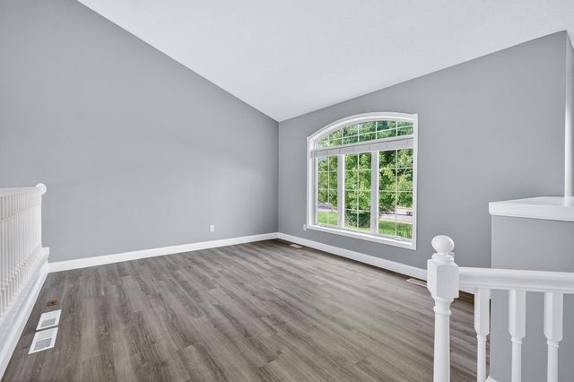 5111 109th Avenue N, Champlin, MN 55316