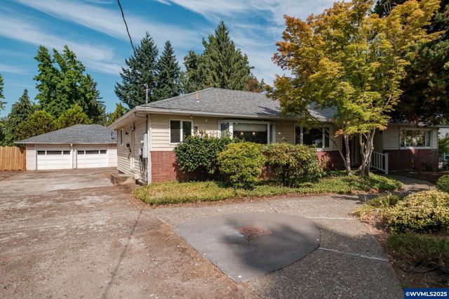 3483 SE Pioneer Dr, Salem, OR 97302