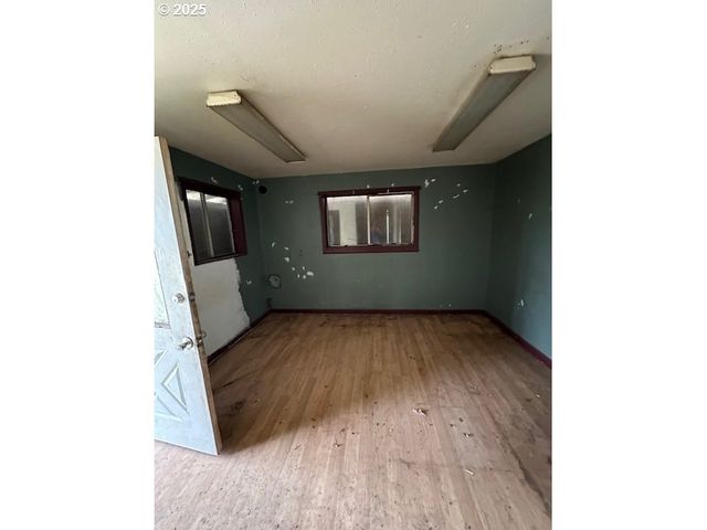 1704 HIGHWAY 97, Goldendale, WA 98620