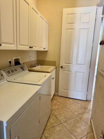 127 Palm Beach Plantation Boulevard, West Palm Beach, FL 33411