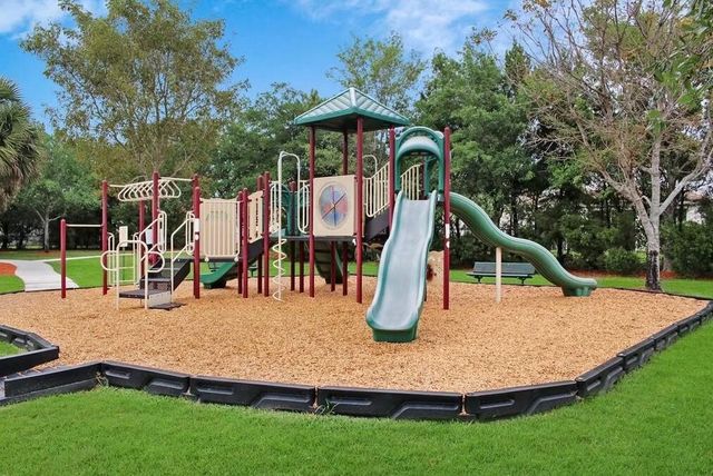 127 Palm Beach Plantation Boulevard, West Palm Beach, FL 33411