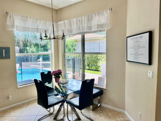 127 Palm Beach Plantation Boulevard, West Palm Beach, FL 33411