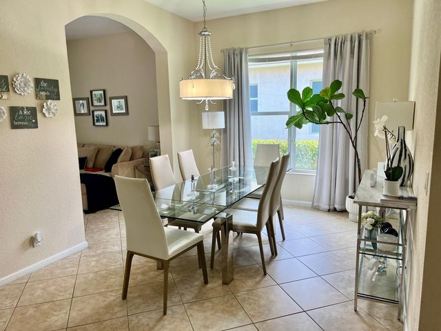 127 Palm Beach Plantation Boulevard, West Palm Beach, FL 33411