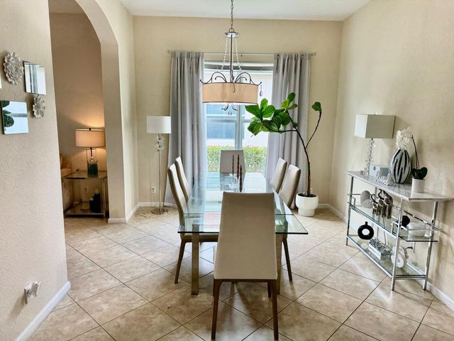 127 Palm Beach Plantation Boulevard, West Palm Beach, FL 33411