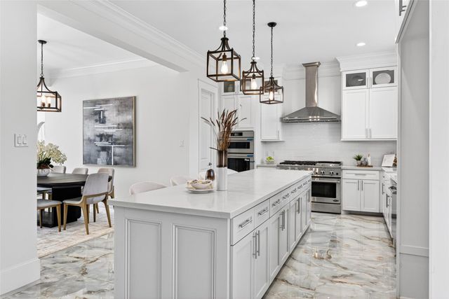 4429 Ella Boulevard, Houston, TX 77018