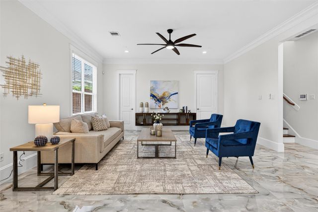 4429 Ella Boulevard, Houston, TX 77018