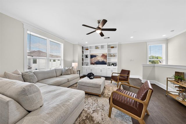 4429 Ella Boulevard, Houston, TX 77018