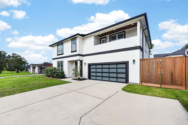 4429 Ella Boulevard, Houston, TX 77018