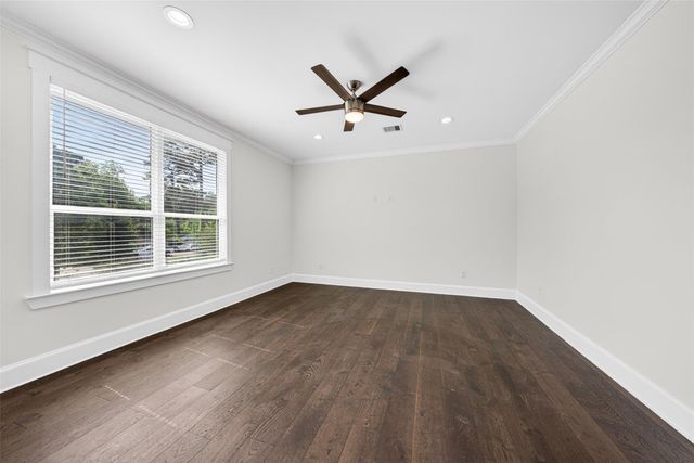 4429 Ella Boulevard, Houston, TX 77018