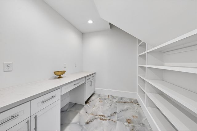 4429 Ella Boulevard, Houston, TX 77018