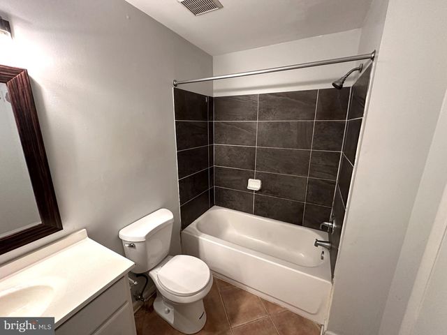 2905 AUBURN CT, Mount Laurel, NJ 08054