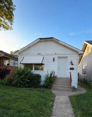 8636 Palmer Street, River Grove, IL 60171