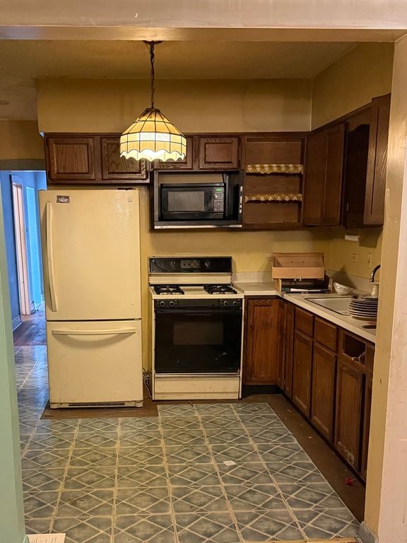 8636 Palmer Street, River Grove, IL 60171 — photo 2