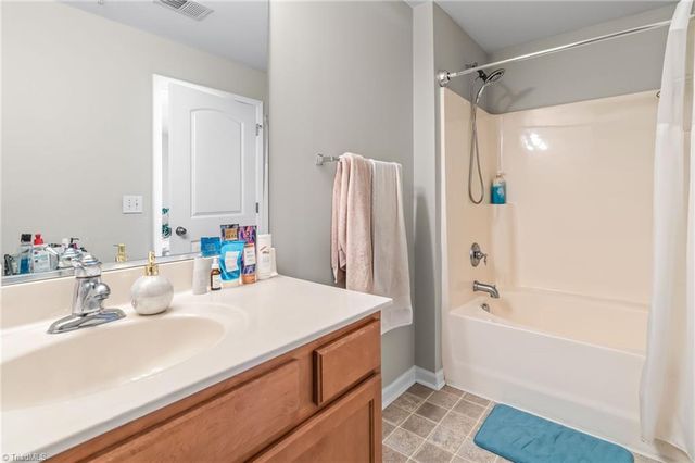 4455 Brassfield Drive 209, Winston-salem, NC 27105
