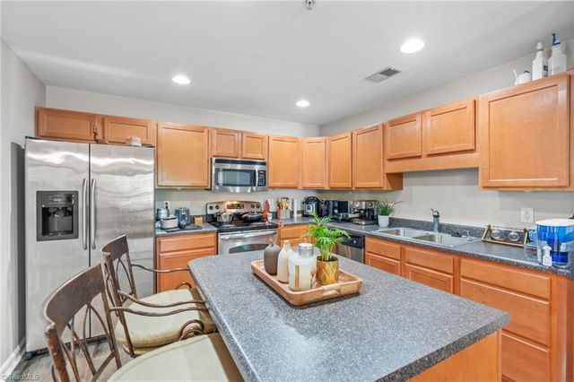 4455 Brassfield Drive 209, Winston-salem, NC 27105