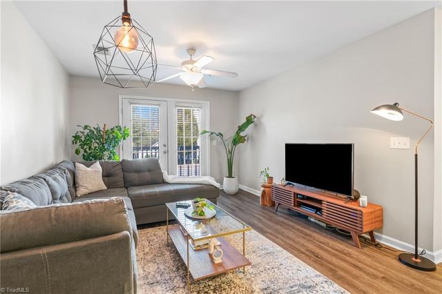 4455 Brassfield Drive 209, Winston-salem, NC 27105
