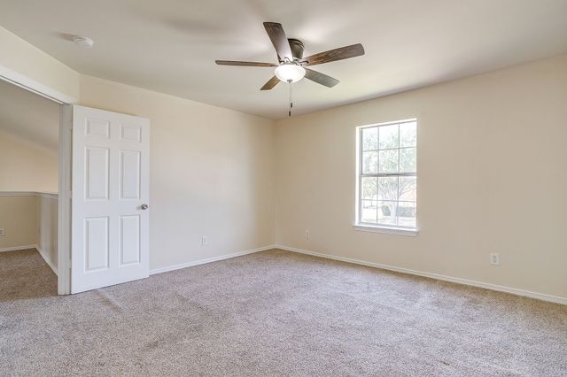 5711 Homestead Road, Arlington, TX 76017