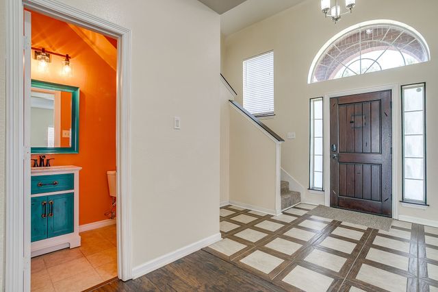 5711 Homestead Road, Arlington, TX 76017