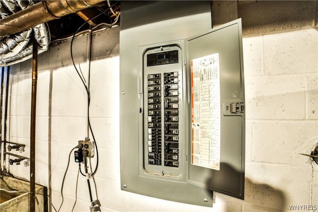 267 Amherston Drive, Amherst, NY 14221