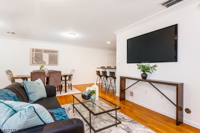 54 S Maple Ave D, East Orange City, NJ 07018
