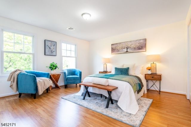 54 S Maple Ave D, East Orange City, NJ 07018