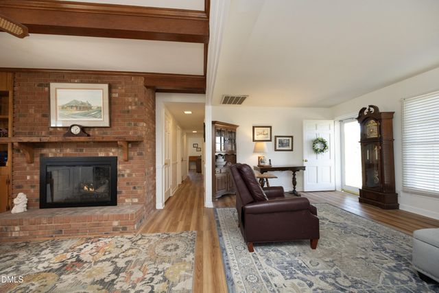 1067 Mccray Road, Burlington, NC 27217