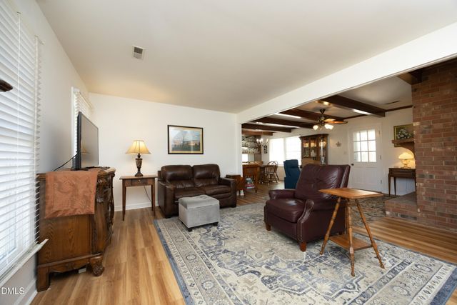 1067 Mccray Road, Burlington, NC 27217