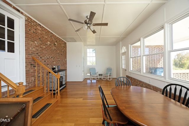 1067 Mccray Road, Burlington, NC 27217