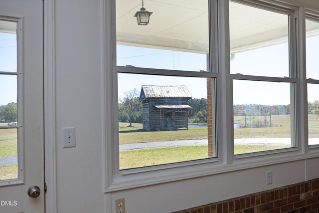 1067 Mccray Road, Burlington, NC 27217