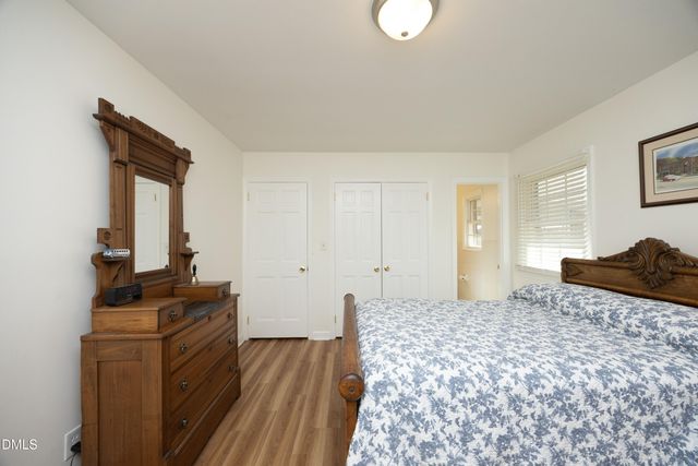 1067 Mccray Road, Burlington, NC 27217