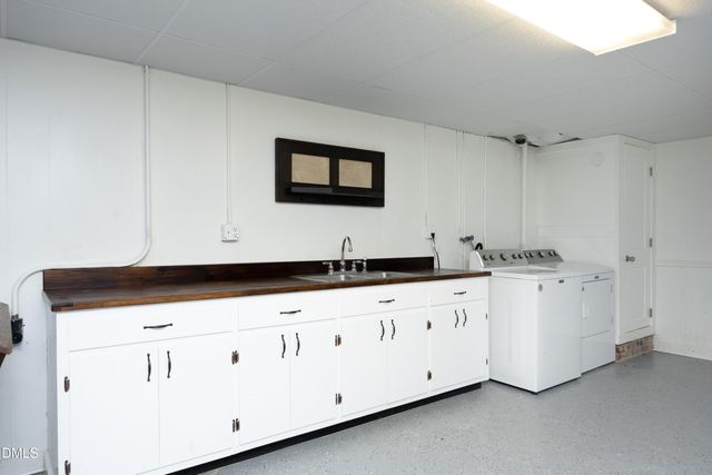 1067 Mccray Road, Burlington, NC 27217