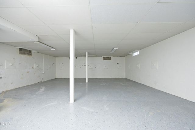 1067 Mccray Road, Burlington, NC 27217